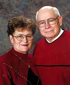 Fort Recovery couple has 50th (06/24/04)