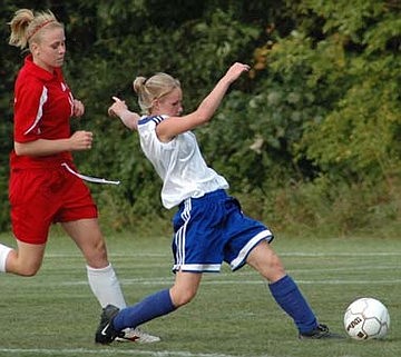 Squaws shut out Jay Co. (09/16/04)
