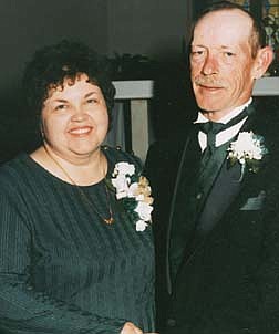 Doyle couple to mark 40th (11/20/04)