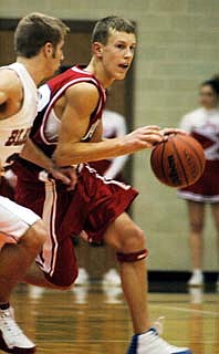 Jay varsity stifles Bruins to complete challenge win (12/06/04)