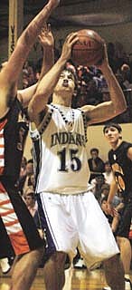 Tigers topple Tribe (01/10/04)