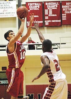 Patriots top host Highland in OAC battle (01/29/05)
