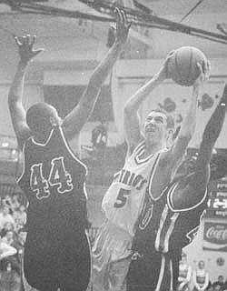 Benford, Rebels swipe win (02/16/05)