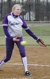 Late mishaps lead to Indians' loss (04/02/05)