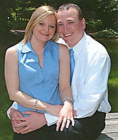 Collins, Bickel to marry in September (6/21/05)