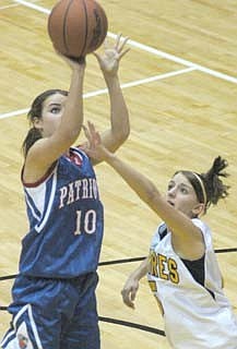 JC defense leads to another Starfire loss (01/18/06)