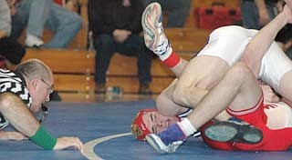 Spahr, Hess win sectional titles (01/30/06)