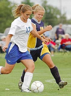 JCHS girls slam Eagles (09/13/06)