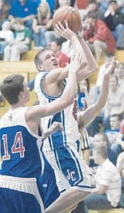 Jay Co. blasts Indians (02/21/2009)