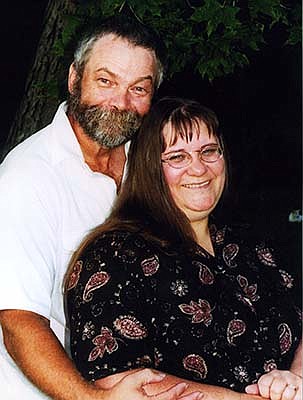 Landers couple celebrates 25th