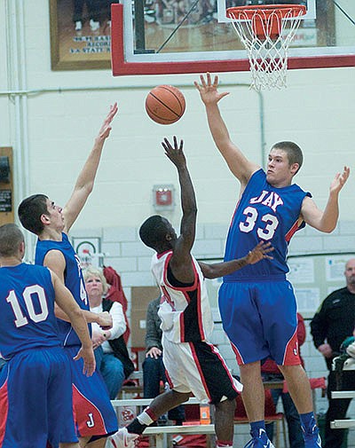 JCHS moves to 5-0