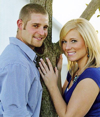 Stevens, Younts to wed