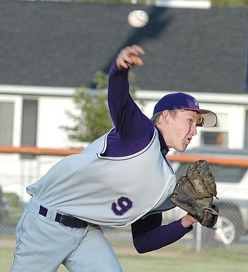 Big bats, mouths lift FR (05/17/07)