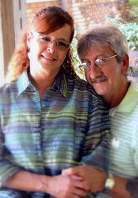 Couple celebrates 25 years