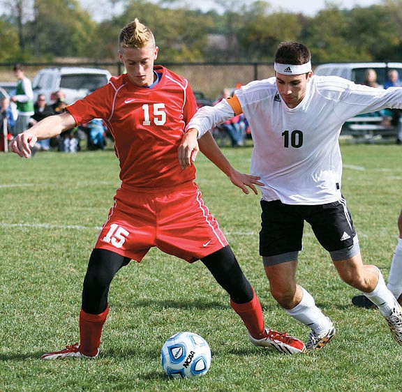 Boys hang on for 2-1 win