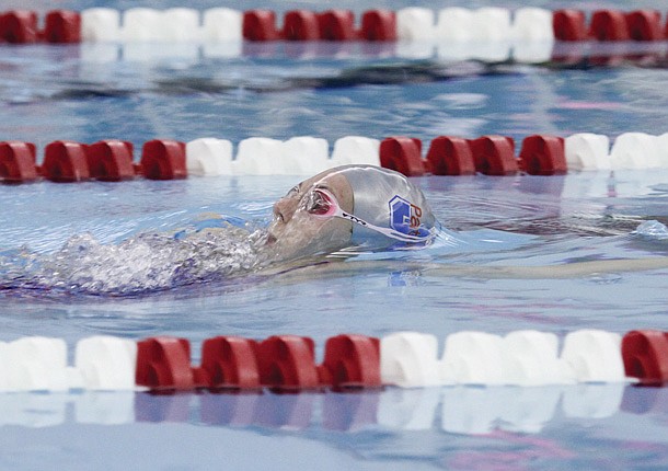 Jay swimmers win easily