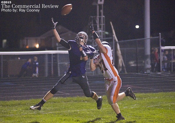 ’Cats hands FR 1st defeat