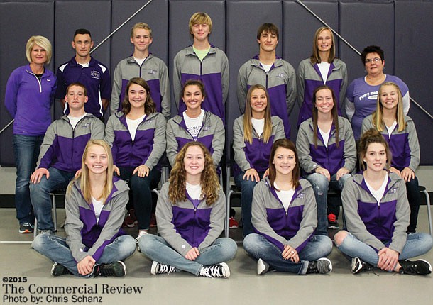 Trio leads FR swimmers