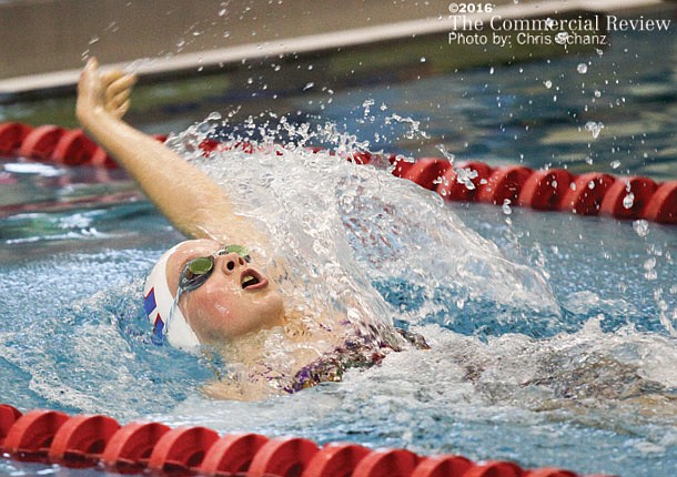 Swimmers beat Bellmont
