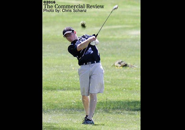 Jay golfers sixth at invite
