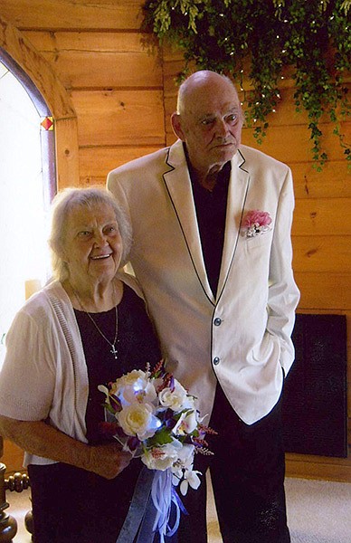 Couple celebrates 50th