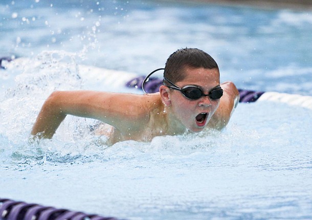 Eels fight off St. Henry