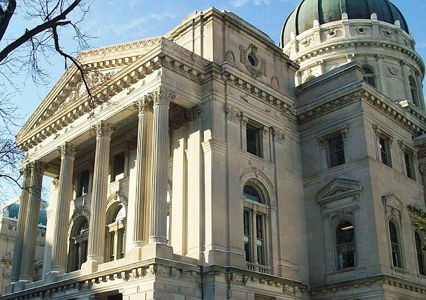 First Republican files in 33