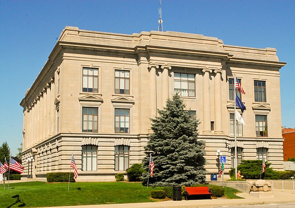 Late filings scramble primaries