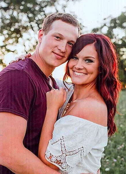 Kelsey Sell and Cody Fiely to wed in May