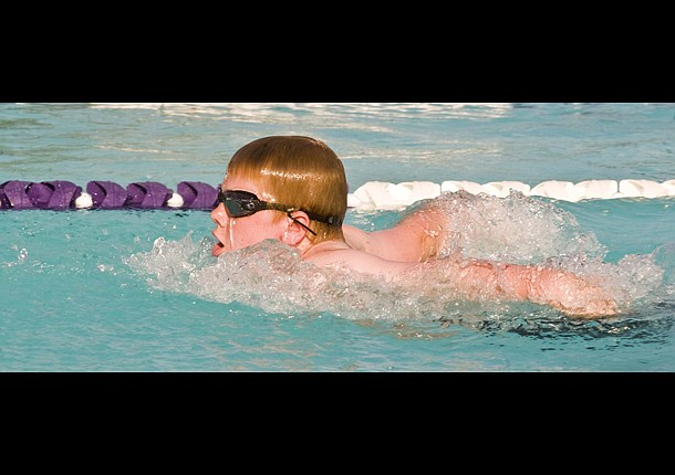 Jay County swimmers defeat FR