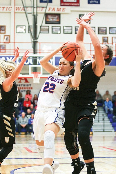 Jay falls to top-ranked Winchester
