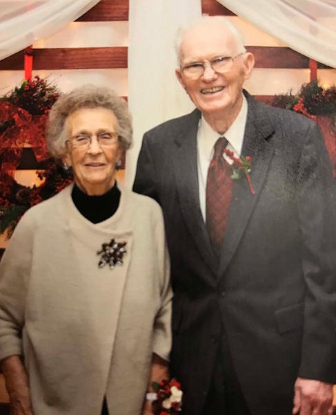 Marilyn and Dale Bruns celebrate anniversary