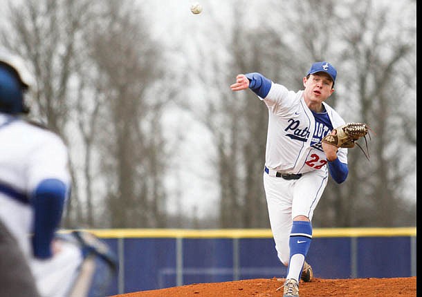 Geesaman cages Panthers in perfect game