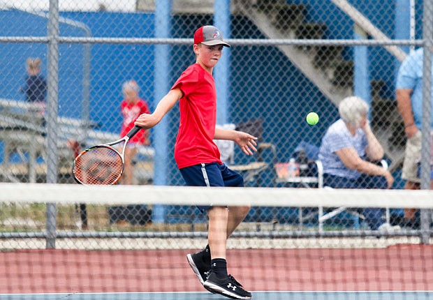 Patriots avoid sweep