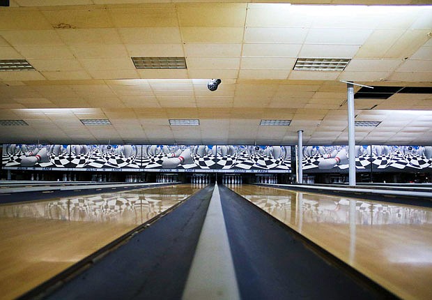 Jellisons keep lanes Rollin'