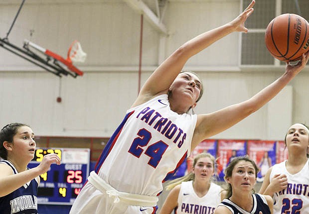 Jay starts fast in rout