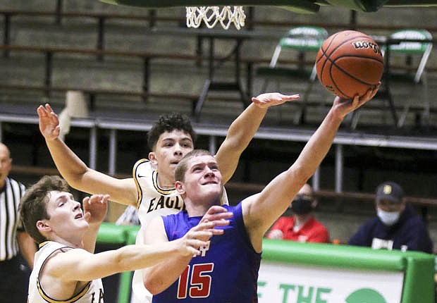 Second sinks Jay in sectional
