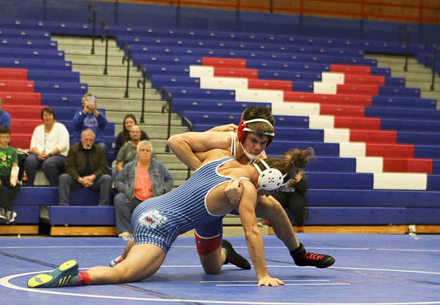 Patriot grapplers open with victory