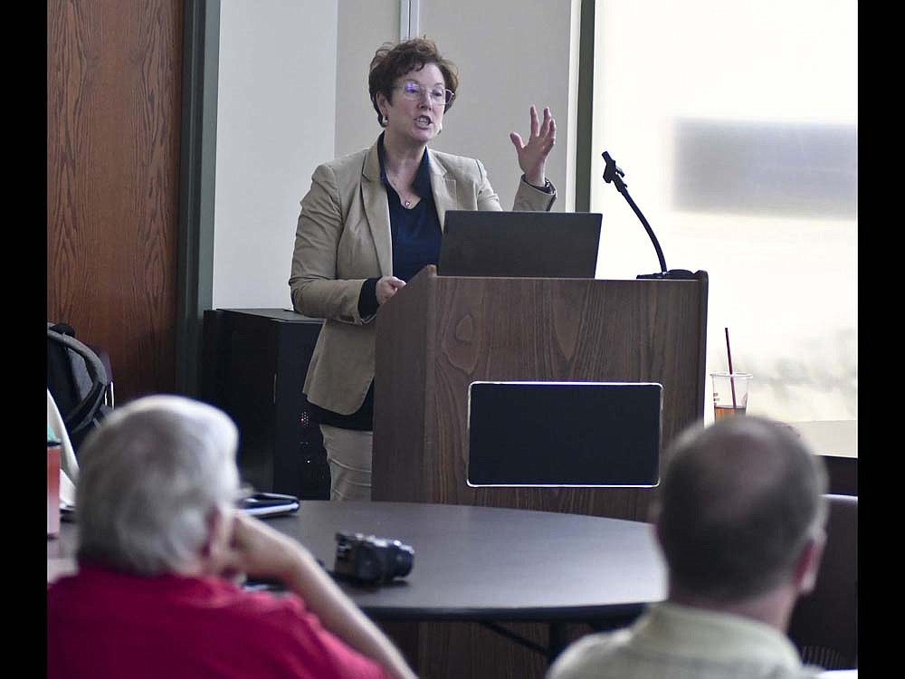 Cynthia Bowen of Rundell Ernstberger Associates speaks Thursday at John Jay Center for Learning during a presentation of findings following a series of focus groups and a public open house Tuesday regarding plans for downtown Portland. (The Commercial Review/Ray Cooney)