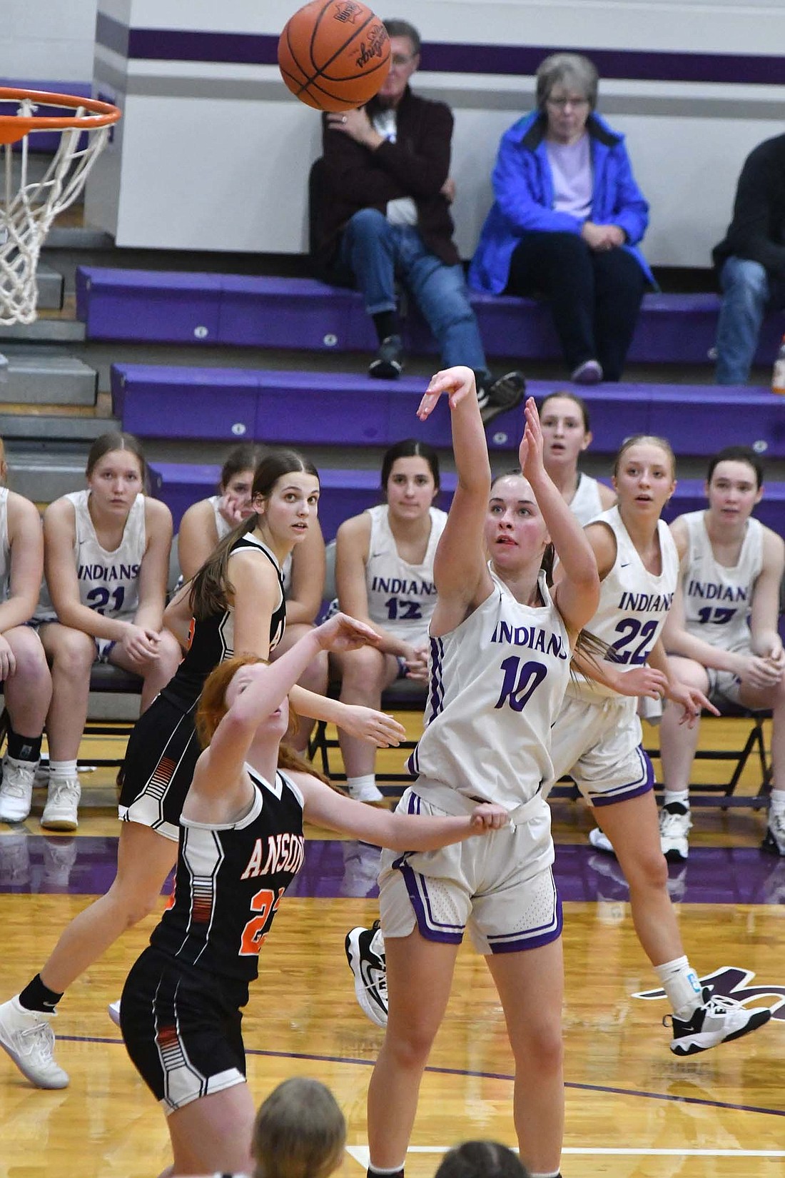 Saige Leuthold of Fort Recovery High School puts up a mid-range jumper during a 51-32 win over Ansonia on Tuesday. Leuthold had 10 points, including shooting 4-for-4 from the free throw line. (The Commercial Review/Andrew Balko)