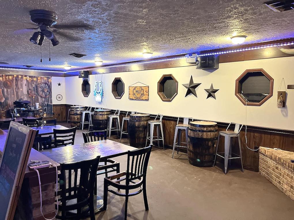 Hop’s Tavern has recently opened at 602 E. North St. in Winchester. The country and western-themed bar is owned by David and Theresa Hopkins of Portland. Hop’s is a small-town bar that serves food and often features live entertainment. (photo provided)